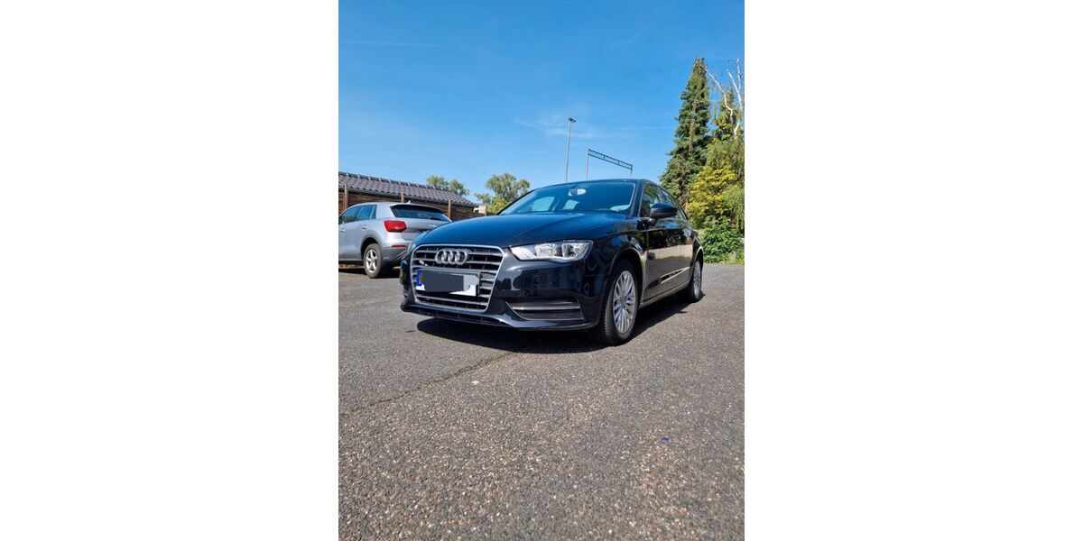 Audi A3 110.000 km 14.900 &euro; Bonn 53111