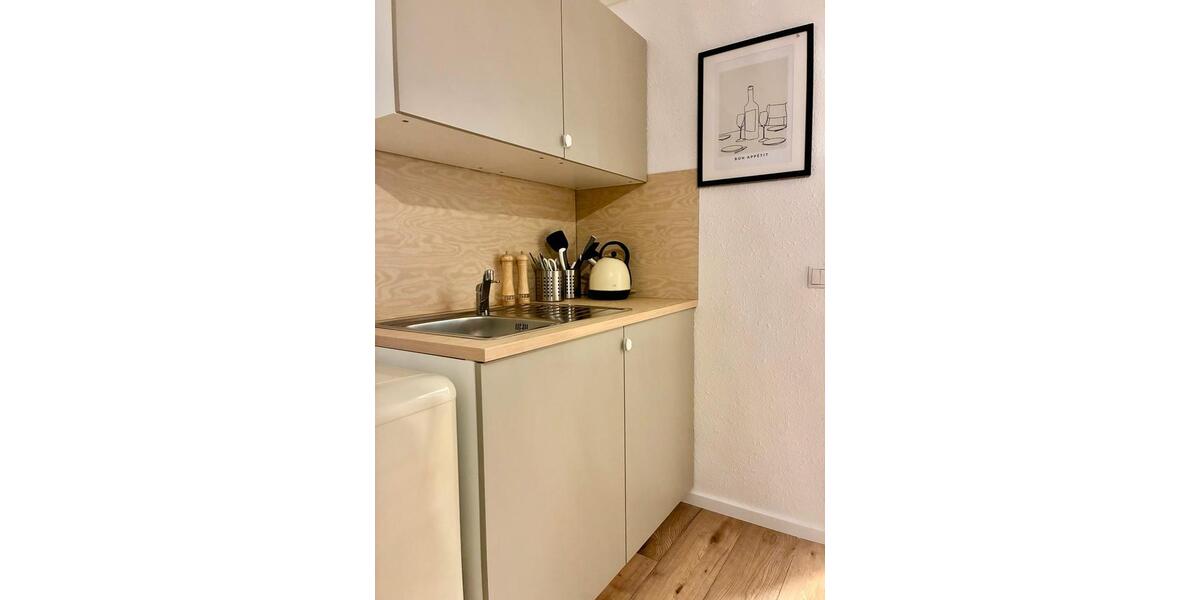 Erdgeschoßwohnung Bonn Tannenbusch - 1 Zimmer, 30 m&sup2;, 999&euro; | Angebot:25990052