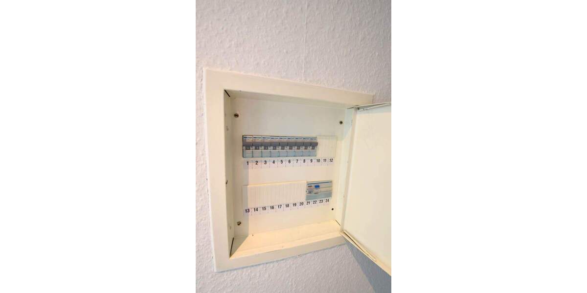 Etagenwohnung Bonn Röttgen - 6 Zimmer, 129 m&sup2;, 451.500&euro; | Angebot:25898146