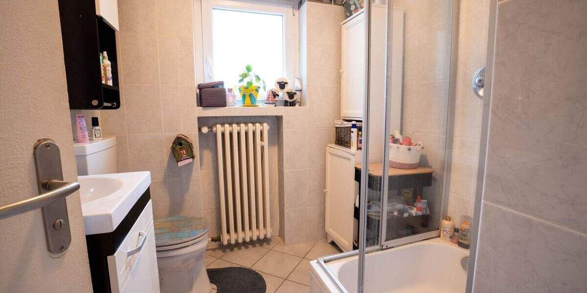 Einfamilienhaus Königswinter / Niederdollendorf Niederdollendorf - 8 Zimmer, 197 m&sup2;, 498.000&euro; | Angebot:25728723