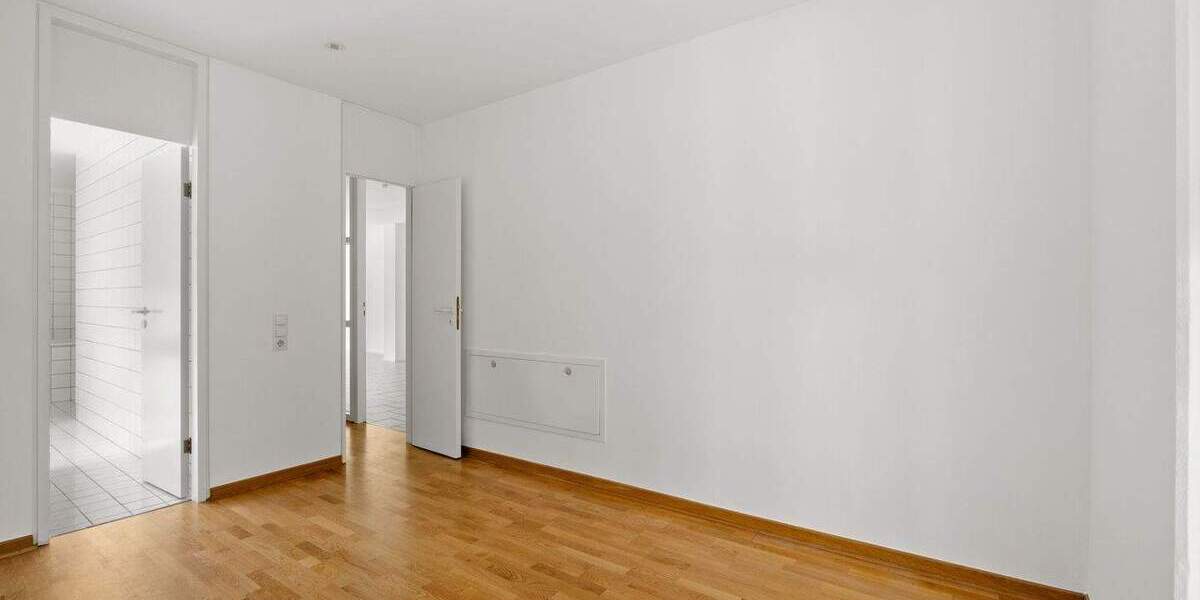 Etagenwohnung Bonn Beuel - 3 Zimmer, 100 m&sup2;, 449.000&euro; | Angebot:25675085