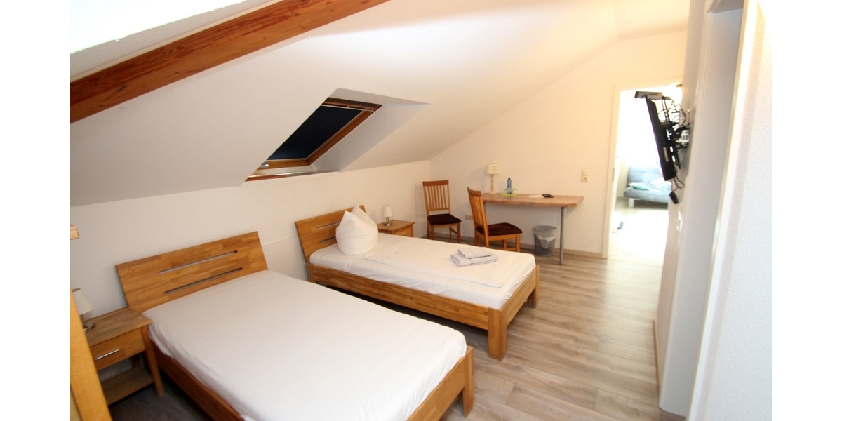 Außergewöhnliche Immobilie mit Möglichkeit zu Spitzen-Mieteinnahmen. - Einfamilienhaus Kall | Angebot:21357416