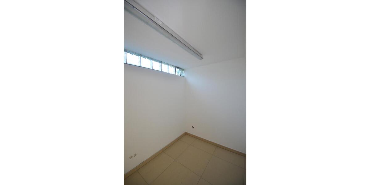 Etagenwohnung Bornheim - 1 Zimmer, 26 m&sup2;, 320&euro; | Angebot:25362196