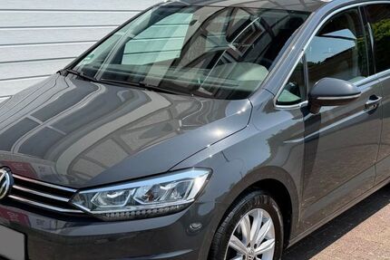 VW Touran 159.800 km 15.990 &euro; Nideggen 52385