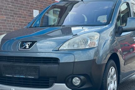 Peugeot Partner 248.215 km 2.999 &euro; Düren 52349