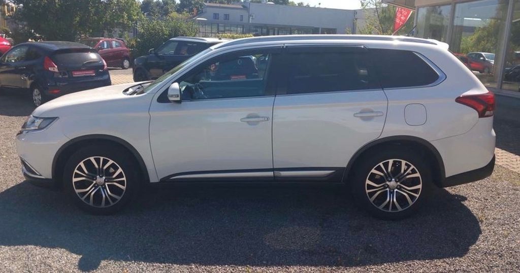 Mitsubishi Outlander 109.600 km 14.699 &euro; Königswinter 53639
