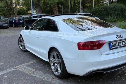Audi A5 163.000 km 9.900 &euro; Wesseling 50389