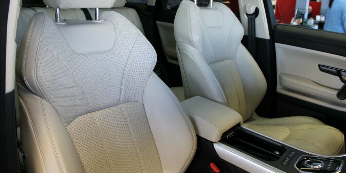 Land Rover Range Rover Evoque 2.0 SI4 HSE Dynamic 65.380 km 23.980 &euro; Euskirchen 53881