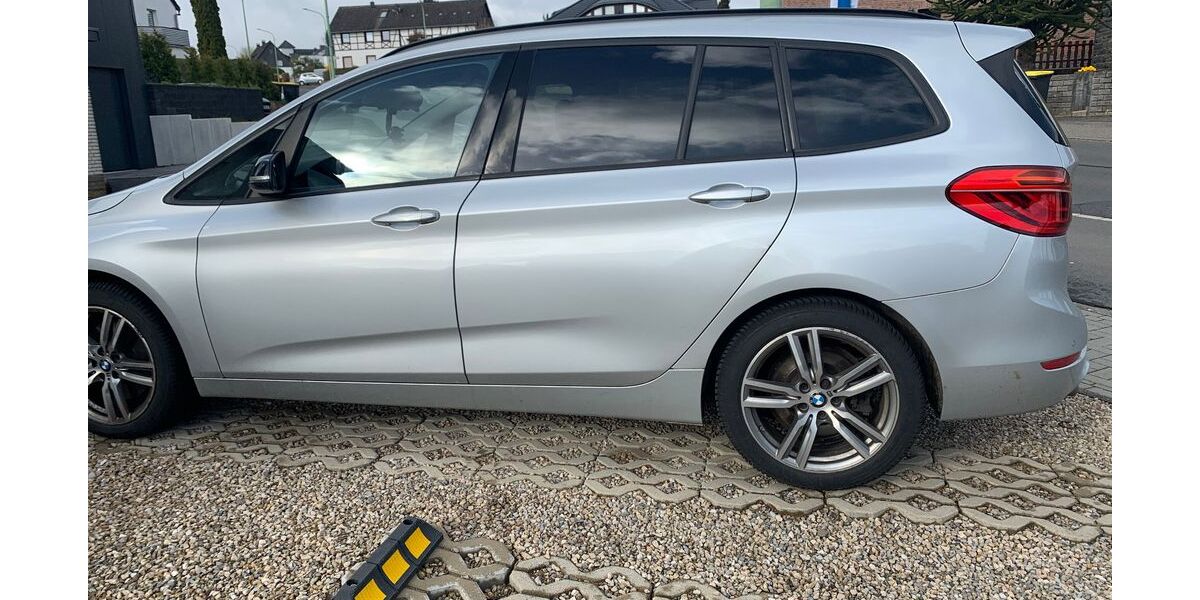 BMW 220 Gran Tourer 90.168 km 19.300 &euro; Nideggen 52385
