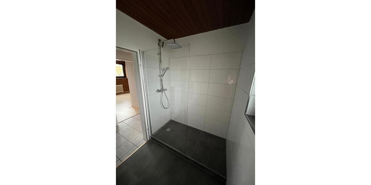 Dachgeschoßwohnung Bonn Lannesdorf - 3 Zimmer, 93 m&sup2;, 1.450&euro; | Angebot:25474562