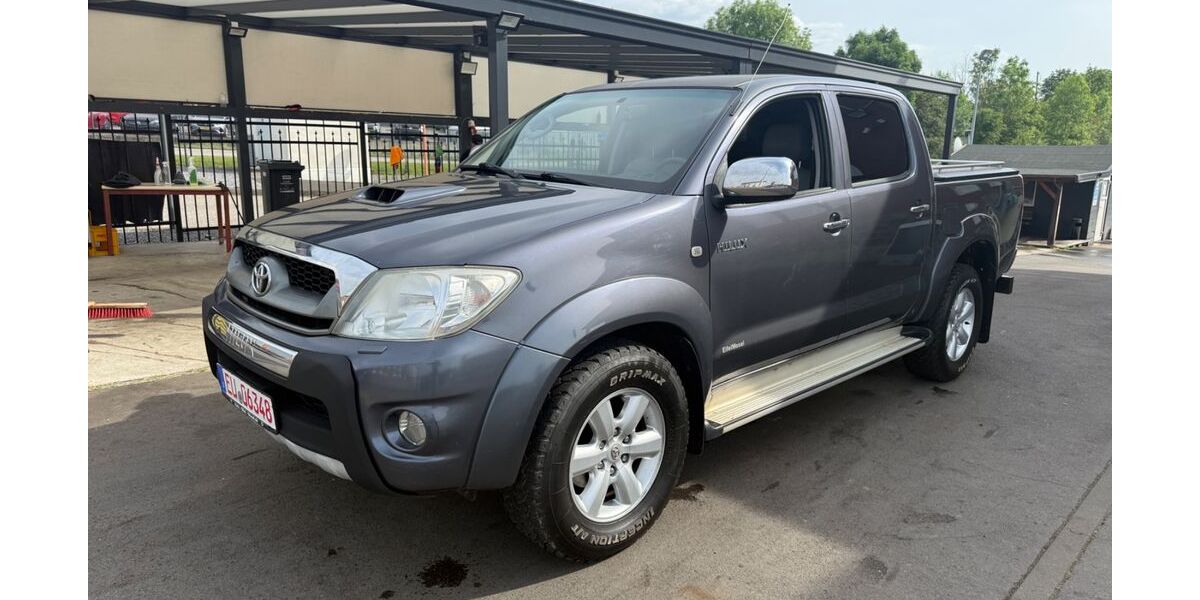 Toyota Hilux 230.000 km 11.299 &euro; Euskirchen 53879