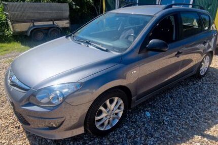 Hyundai i30 178.000 km 3.001 &euro; Düren 52349
