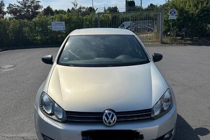VW Golf 153.024 km 8.600 &euro; Brühl 50321