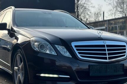 Mercedes-Benz E 220 271.000 km 5.400 &euro; Düren 52349