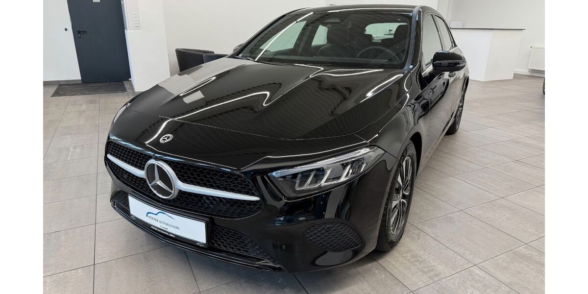 Mercedes-Benz A 180 4.363 km 28.500 &euro; Bonn 53175