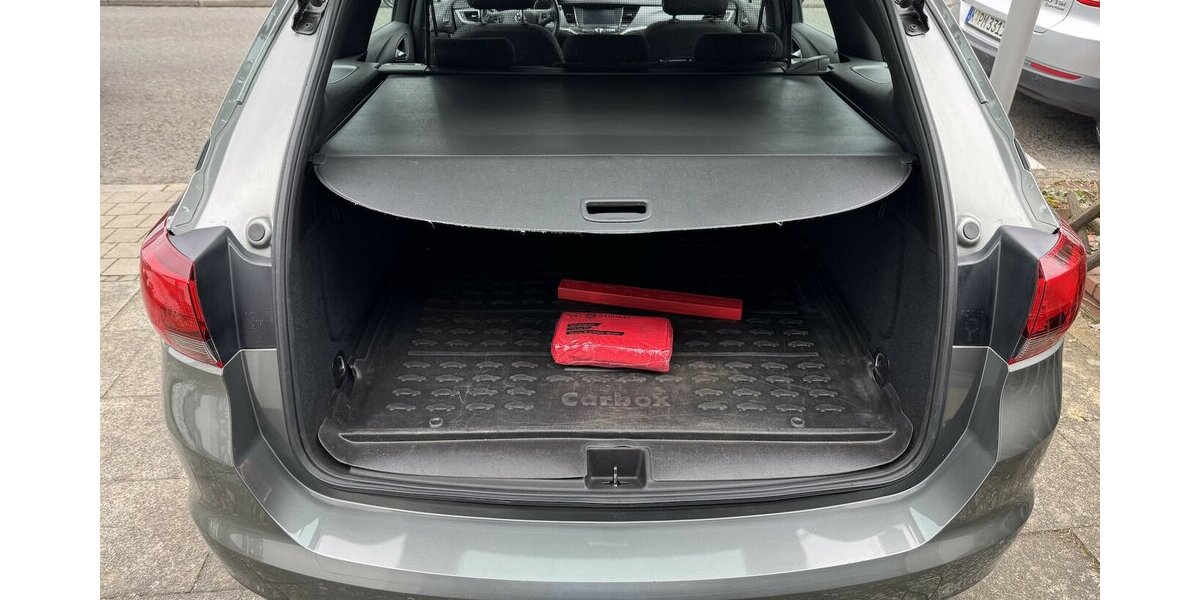 Opel Astra K Klima Navi Temp CarPlay AHK ServNeu 1.Hd 100.000 km 9.500 &euro; Erftstadt 50374