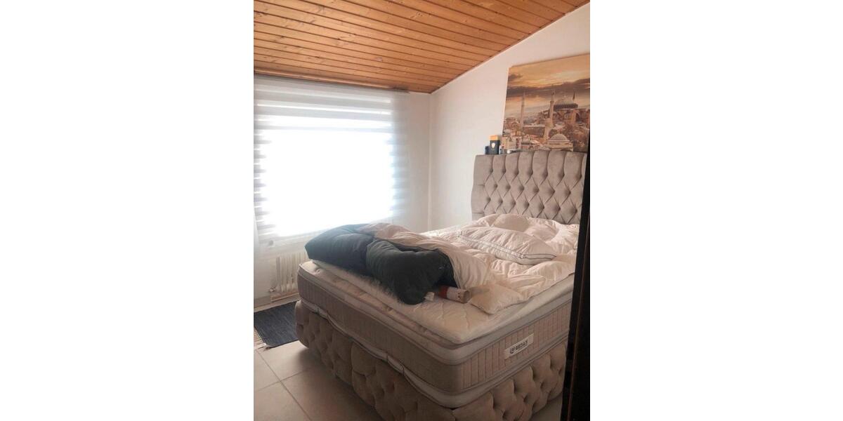 Dachgeschoßwohnung Düren - 5 Zimmer, 90 m&sup2;, 160.000&euro; | Angebot:25576402