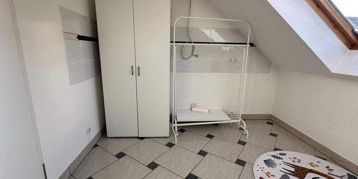 Einfamilienhaus Düren Birkesdorf - 7 Zimmer, 203 m&sup2;, 680.000&euro; | Angebot:25692151