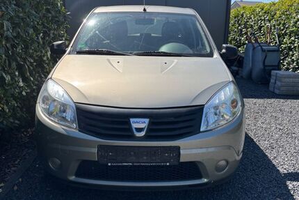 Dacia Sandero 150.000 km 1.100 &euro; Merzenich 52399