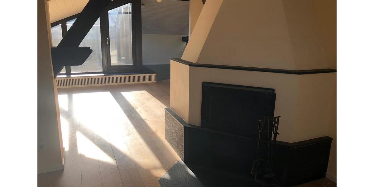 Dachgeschoßwohnung Bonn - 2 Zimmer, 77 m&sup2;, 399.000&euro; | Angebot:24629188