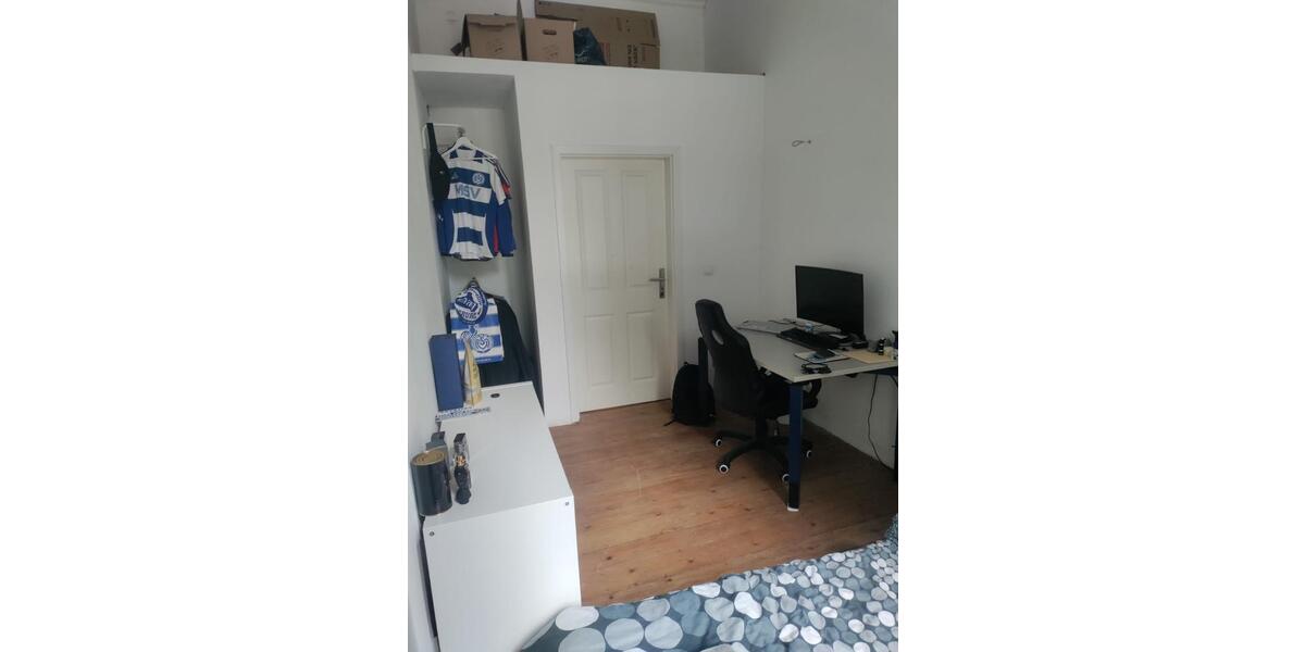 Etagenwohnung Bonn - 15 Zimmer, 120 m&sup2;, 480&euro; | Angebot:25883339