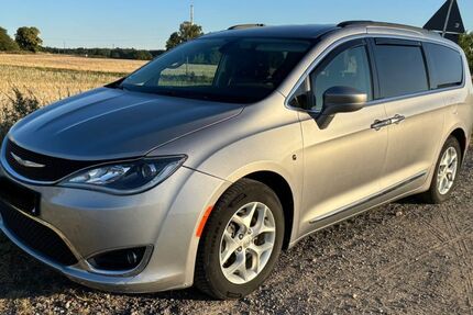 Chrysler Pacifica 137.000 km 18.000 &euro; Alfter 53347