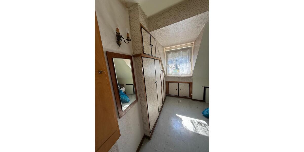 Mehrfamilienhaus, Wohnhaus Bonn Friesdorf - 6 Zimmer, 135 m&sup2;, 469.000&euro; | Angebot:26720824