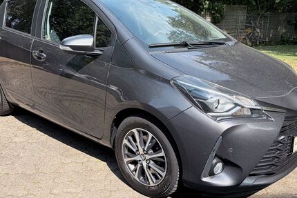 Toyota Yaris 82.533 km 11.990 &euro; Euskirchen 53879