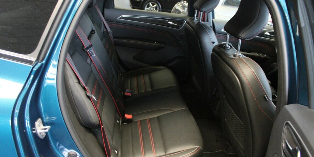 Renault Arkana TCe RS Line 160 EDC 31.223 km 22.980 &euro; Euskirchen 53881