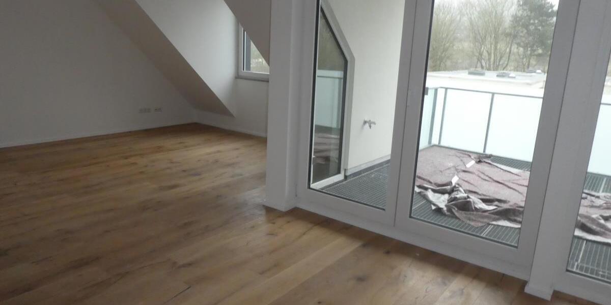 Neue helle Dachgeschoßwohnung mit moderner Heiztechnik im Energiesparhaus Bonn-Endenich - Dachgeschoßwohnung Bonn Dransdorf | Angebot:26817977