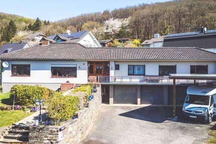 Haus Heimbach - 6 Zimmer, 140 m&sup2;, 349.000&euro; | Angebot:24424627