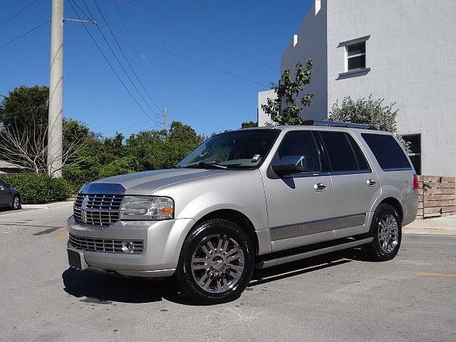 Lincoln Navigator 91.500 km 22.950 &euro; Alfter 53347