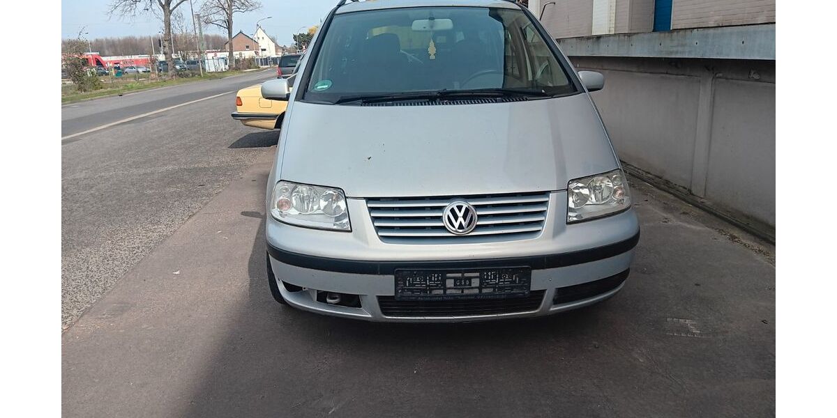 VW Sharan 275.000 km 1.299 &euro; Kuchenheim 53881