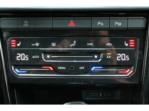 VW T-Roc 2,0 TDi 4-Motion R-Line Navi DSG SOFORT !!! 29.000 km 29.950 &euro; Bonn 53225