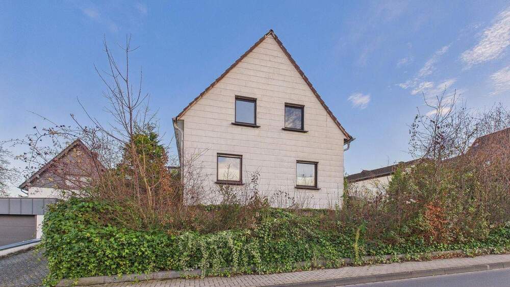 Einfamilienhaus Königswinter Rauschendorf - 7 Zimmer, 120 m&sup2;, 180.000&euro; | Angebot:25743773