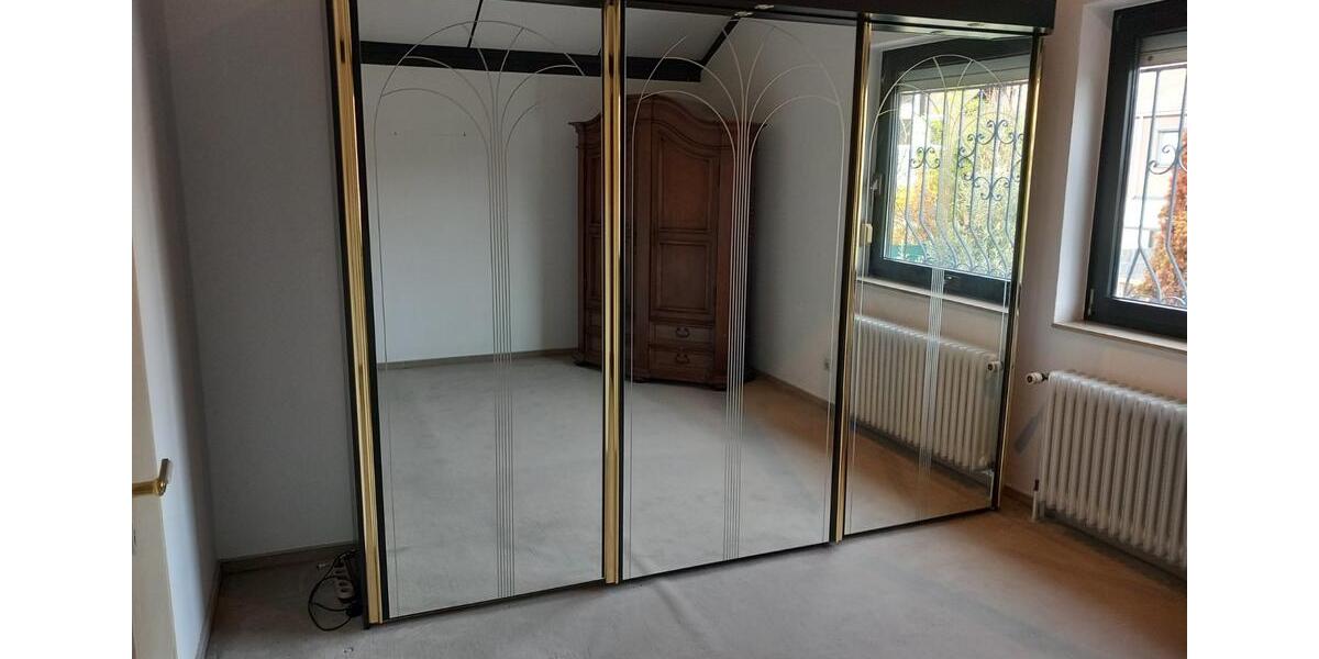 Einfamilienhaus Bonn Tannenbusch - 3 Zimmer, 110 m&sup2;, 425.000&euro; | Angebot:25874687