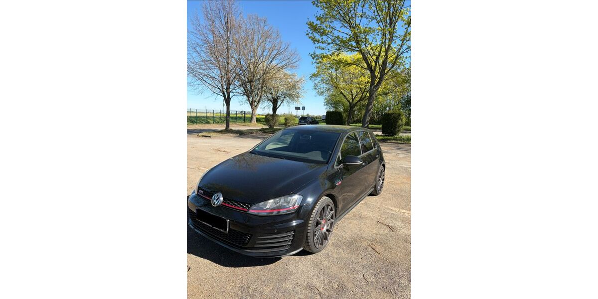 VW Golf 131.600 km 14.999 &euro; Niederkassel 53859