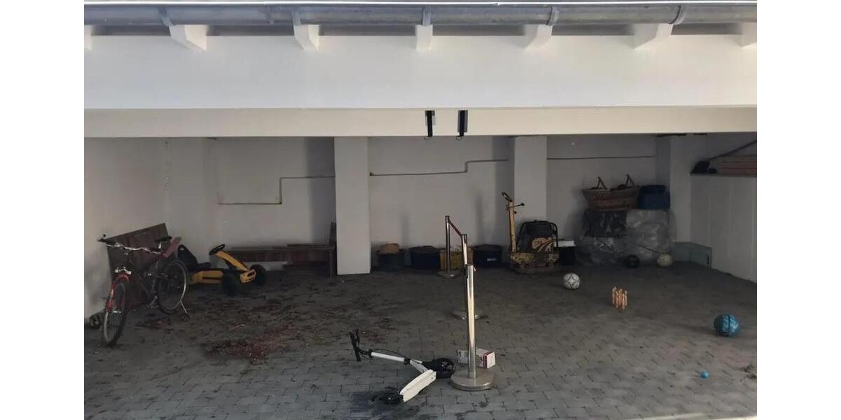 Einfamilienhaus Grafschaft - 7.5 Zimmer, 197 m&sup2;, 600.000&euro; | Angebot:25648968