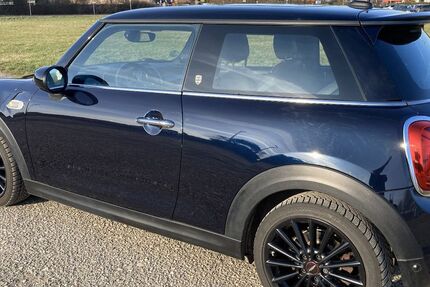 Mini Cooper SE 60.000 km 15.900 &euro; Bornheim 53332