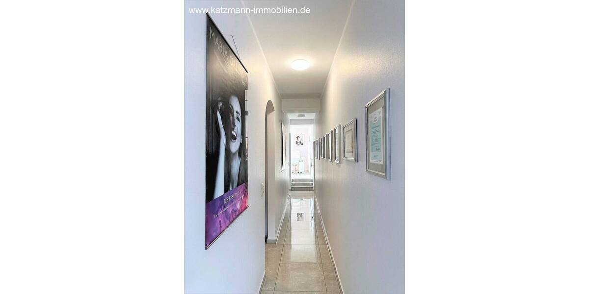 Gewerbeobjekt Kerpen Sindorf - 4 Zimmer, 109 m&sup2;, 952&euro; | Angebot:25749014