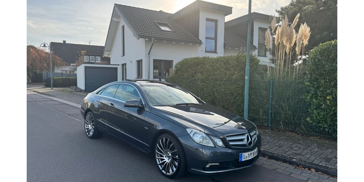Mercedes-Benz E 250 143.500 km 12.300 &euro; Niederkassel 53859