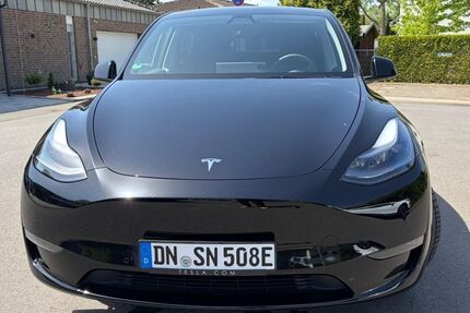 Tesla Model Y 30.116 km 37.500 &euro; Düren 52351