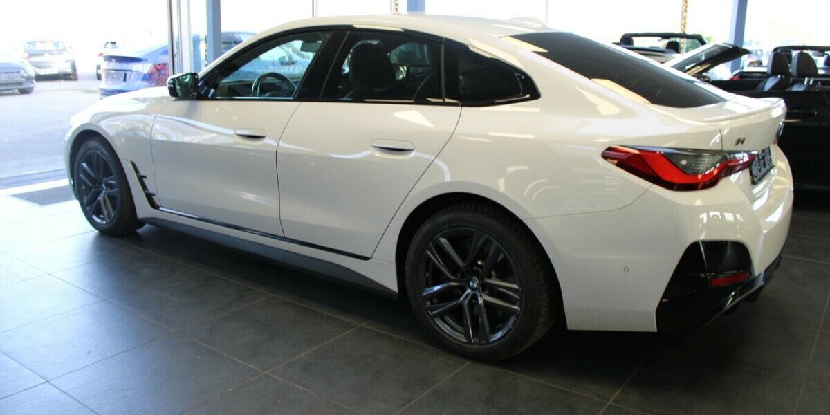 BMW i4 M50 Gran Coupe - 8-FACH BEREIFT - 73.575 km 39.980 &euro; Euskirchen 53881