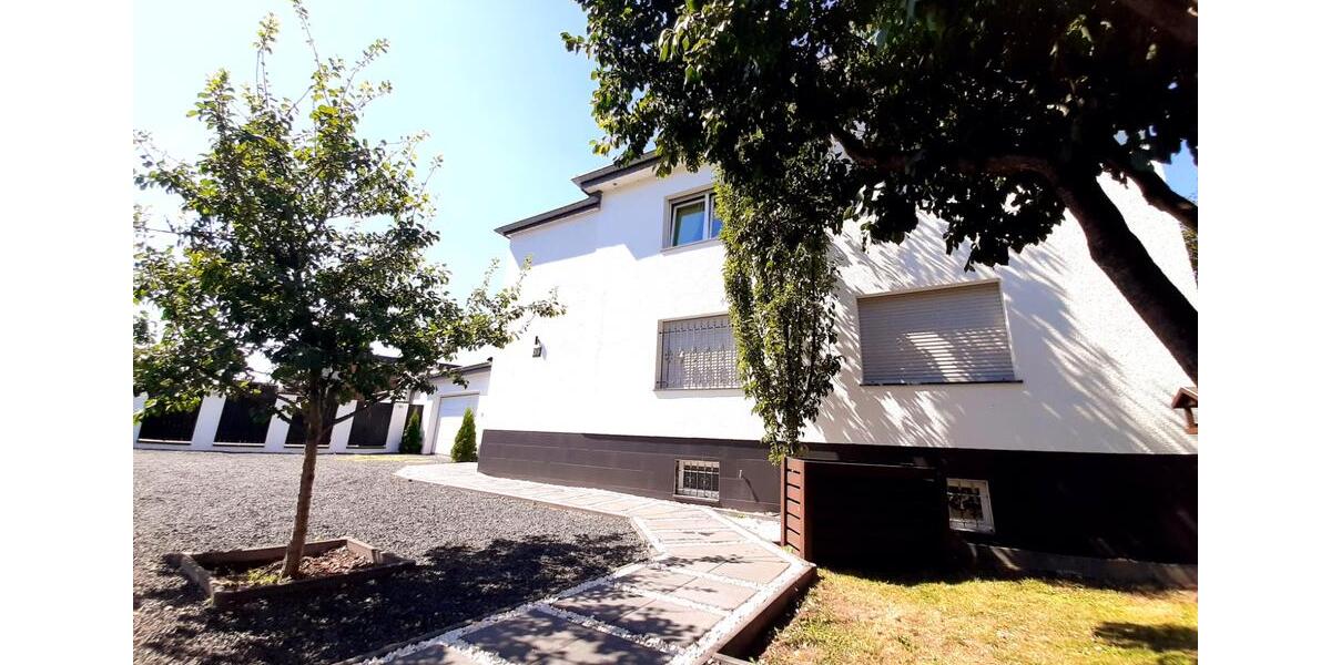Villa Düren Rölsdorf - 14 Zimmer, 420 m&sup2;, 790.000&euro; | Angebot:27108850
