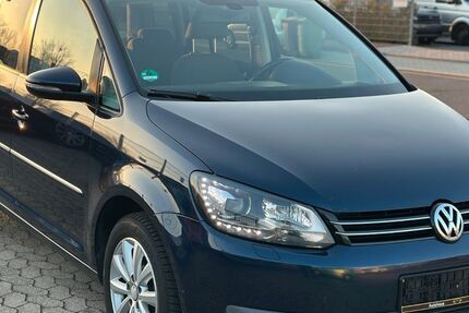 VW Touran 187.000 km 8.700 &euro; Rheinbach 53359