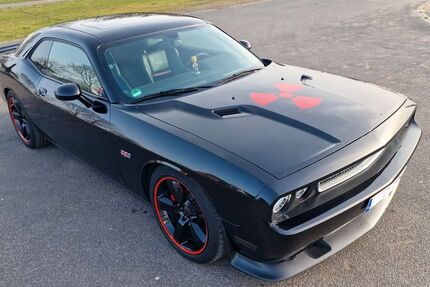Dodge Challenger 76.000 km 29.800 &euro; Königswinter 53639