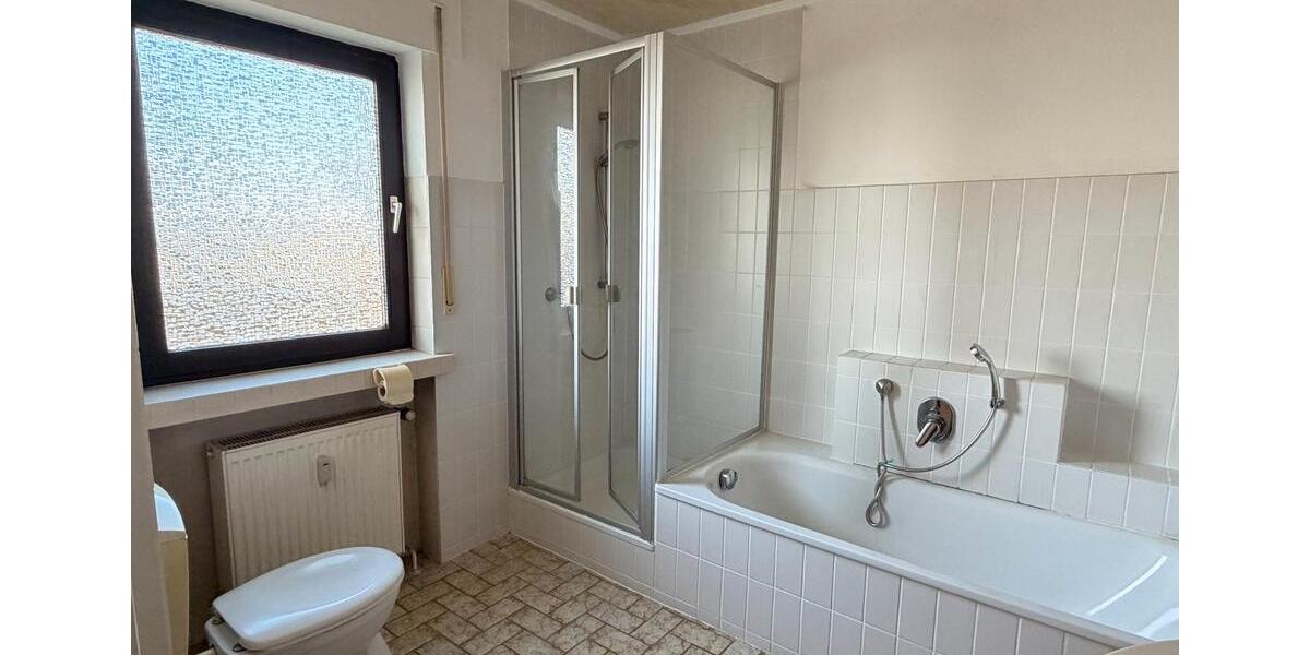 Etagenwohnung Euskirchen Dom-Esch - 3.5 Zimmer, 92 m&sup2;, 825&euro; | Angebot:25968685