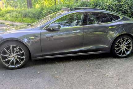 Tesla Model S 273.610 km 26.450 &euro; Bad Godesberg (Bonn) 53177