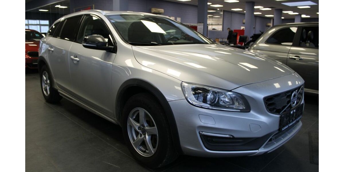 Volvo V60 Cross Country 104.995 km 19.980 &euro; Euskirchen 53881