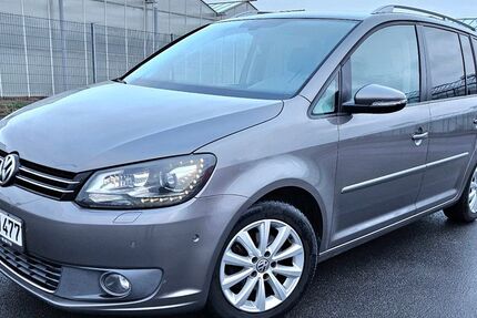 VW Touran 144.000 km 8.500 &euro; Bonn 53123